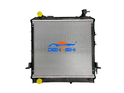 ISUZU 4HF1 MT uchun radiator